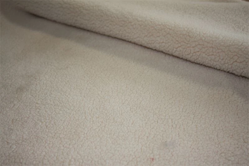 Paksu Sherpa-fleece-kangas